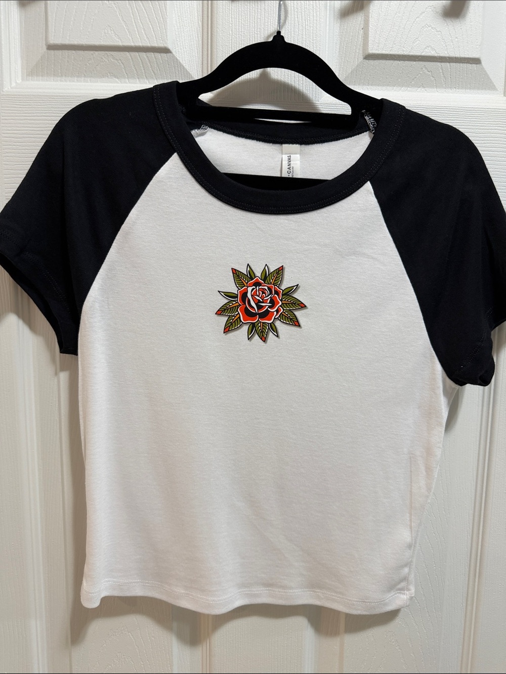 Bella Canvas Cropped Raglan Tee